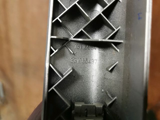 bontott OPEL ASTRA H Jobb Műszerfal Díszléc