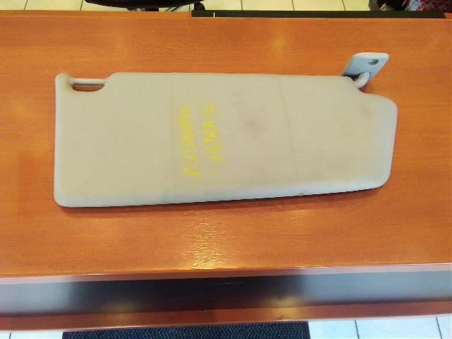 bontott OPEL ASTRA H Jobb Napellenző