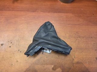 bontott OPEL ASTRA H Kézifék Szoknya