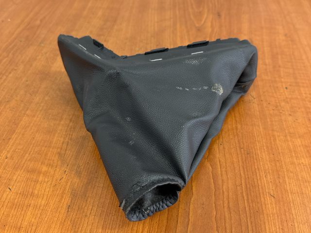 bontott OPEL ASTRA H Kézifék Szoknya