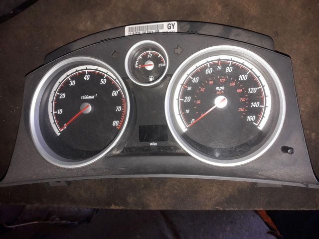 bontott OPEL ASTRA H Kilométeróra