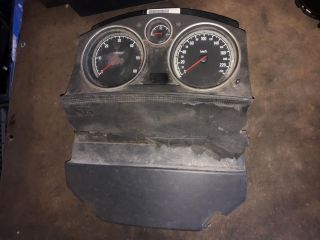 bontott OPEL ASTRA H Kilométeróra