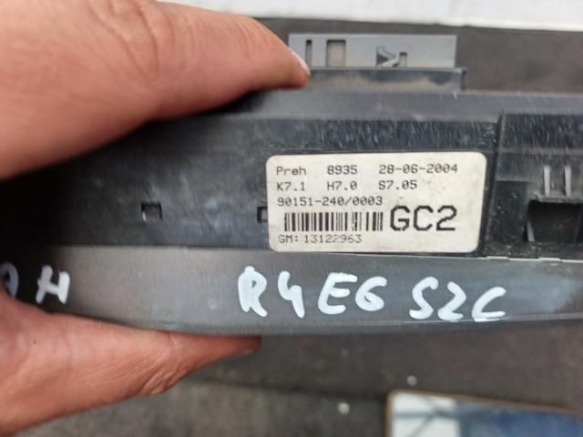 bontott OPEL ASTRA H Klíma Kapcsoló