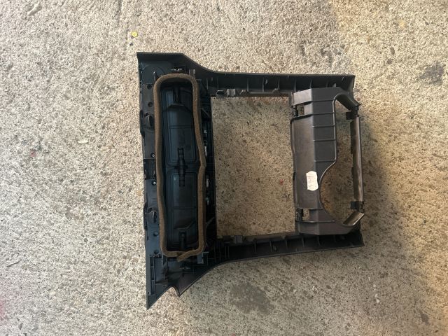 bontott OPEL ASTRA H Középkonzol Keret