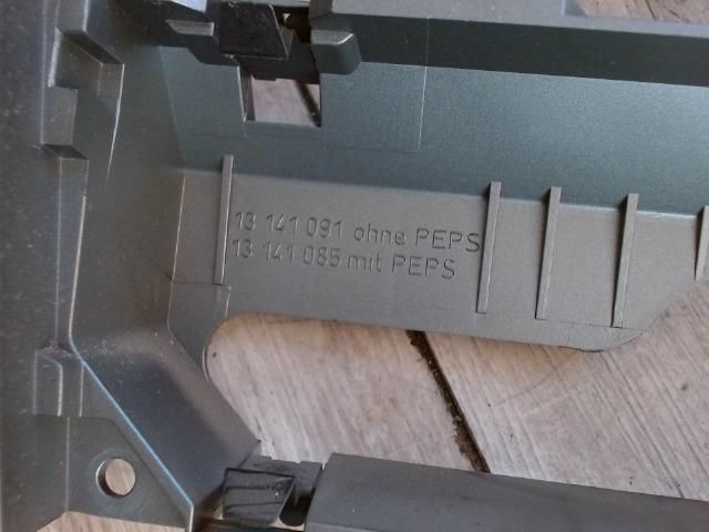 bontott OPEL ASTRA H Középkonzol Keret