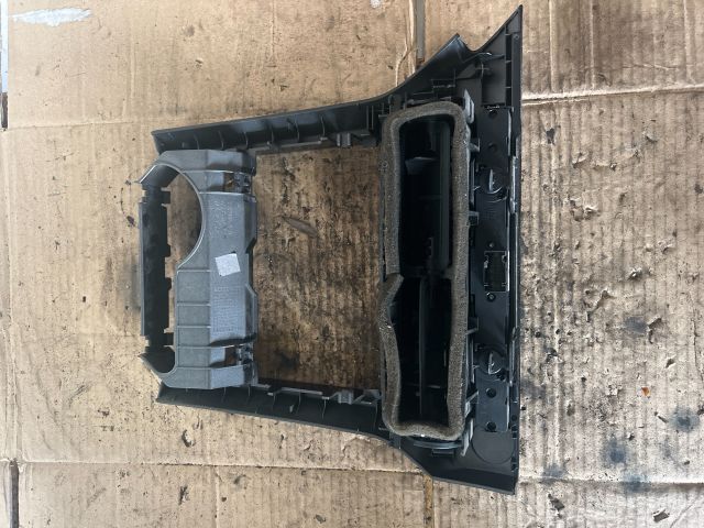 bontott OPEL ASTRA H Középkonzol Keret