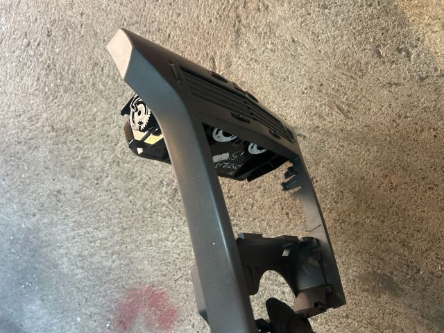 bontott OPEL ASTRA H Középkonzol Keret