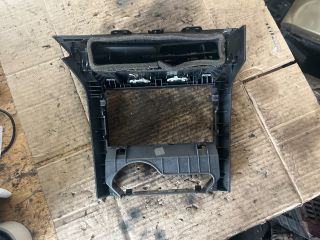 bontott OPEL ASTRA H Középkonzol Keret