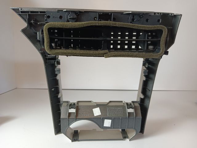 bontott OPEL ASTRA H Középkonzol Keret