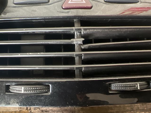 bontott OPEL ASTRA H Középkonzol Keret