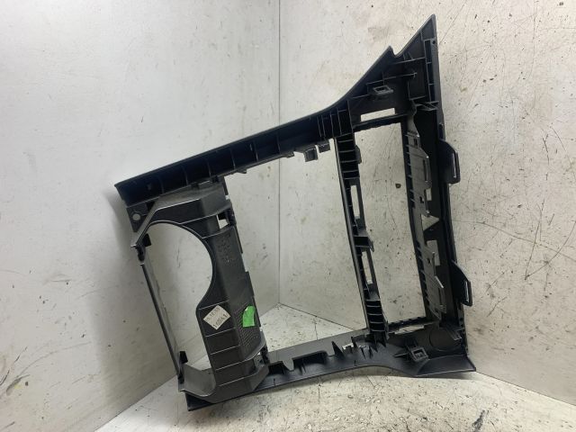 bontott OPEL ASTRA H Középkonzol Keret