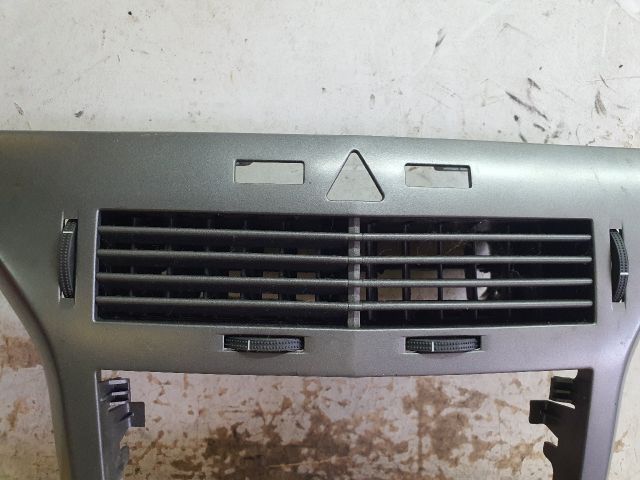 bontott OPEL ASTRA H Középkonzol Keret