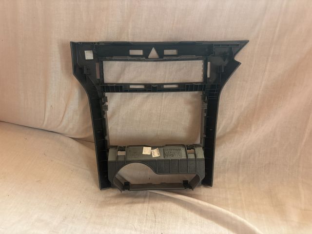 bontott OPEL ASTRA H Középső Műszerfal Díszléc