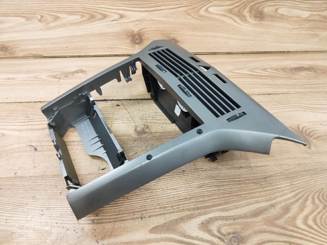 bontott OPEL ASTRA H Középső Szellőző