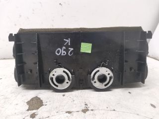 bontott OPEL ASTRA H Középső Szellőző