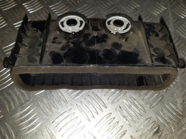 bontott OPEL ASTRA H Középső Szellőző