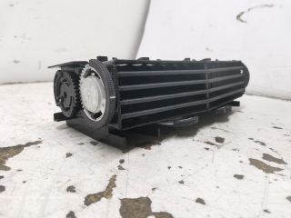 bontott OPEL ASTRA H Középső Szellőző