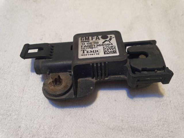 bontott OPEL ASTRA H Központi Ütközés Érzékelő