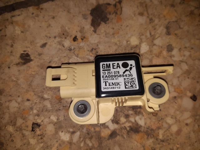 bontott OPEL ASTRA H Központi Ütközés Érzékelő