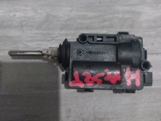 bontott OPEL ASTRA H Központizár Motor Tankajtó