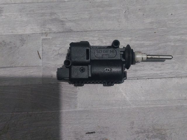 bontott OPEL ASTRA H Központizár Motor Tankajtó