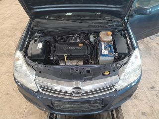 bontott OPEL ASTRA H Kürt