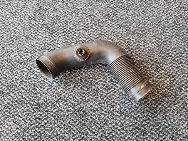 bontott OPEL ASTRA H Légbeömlő Cső