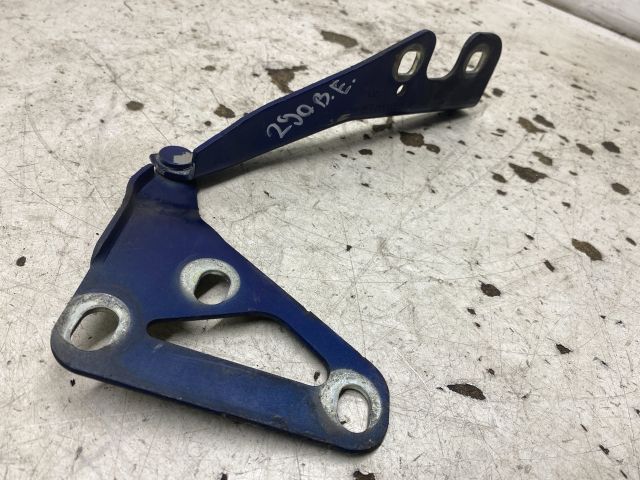 bontott OPEL ASTRA H Motorháztető Bal Zsanér