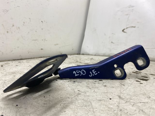 bontott OPEL ASTRA H Motorháztető Jobb Zsanér