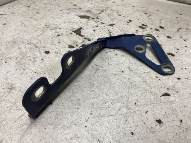 bontott OPEL ASTRA H Motorháztető Jobb Zsanér