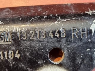 bontott OPEL ASTRA H Motorháztető Jobb Zsanér