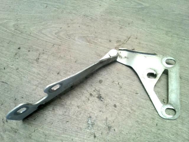 bontott OPEL ASTRA H Motorháztető Jobb Zsanér