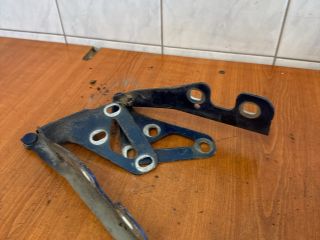 bontott OPEL ASTRA H Motorháztető Zsanér Pár