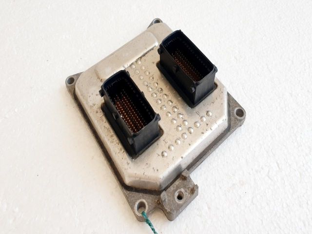 bontott OPEL ASTRA H Motorvezérlő