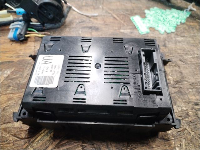 bontott OPEL ASTRA H Multifunkciós Kijelző