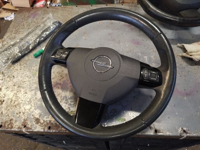 bontott OPEL ASTRA H Multikormány