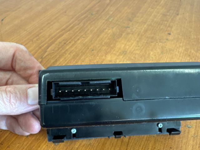 bontott OPEL ASTRA H Rádió / CD Kapcsoló