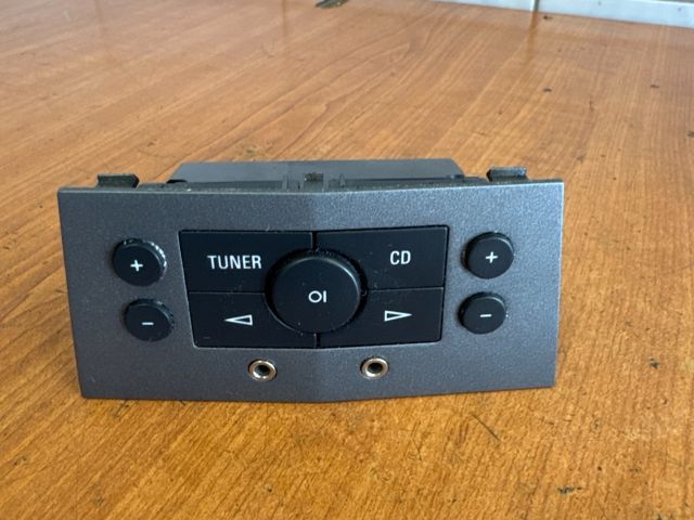 bontott OPEL ASTRA H Rádió / CD Kapcsoló