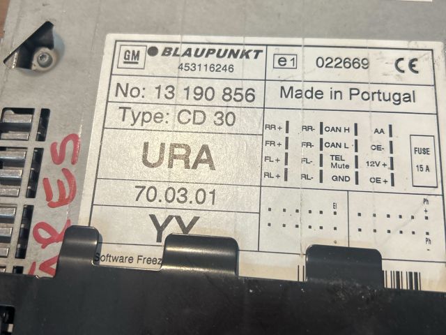 bontott OPEL ASTRA H Rádió / CD