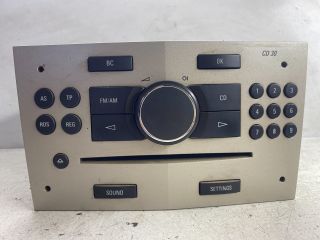 bontott OPEL ASTRA H Rádió / CD