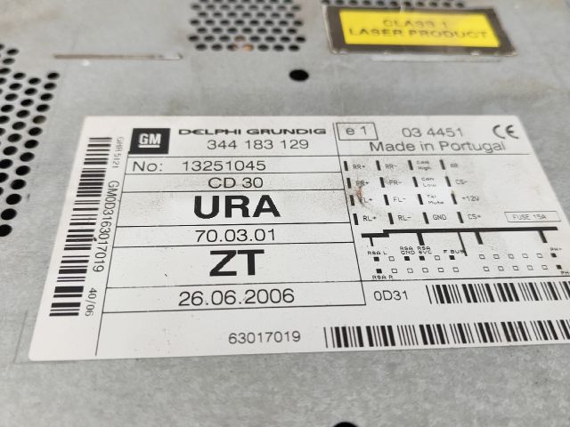 bontott OPEL ASTRA H Rádió / CD