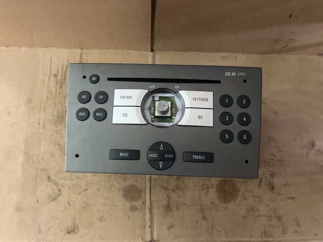 bontott OPEL ASTRA H Rádió / CD