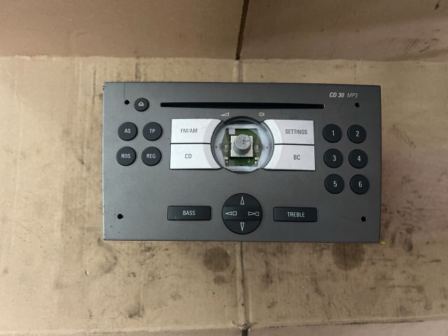 bontott OPEL ASTRA H Rádió / CD