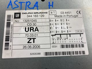 bontott OPEL ASTRA H Rádió / CD