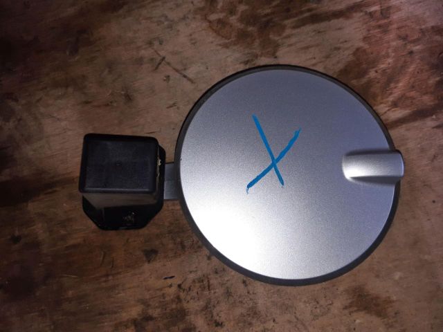 bontott OPEL ASTRA H Tankajtó