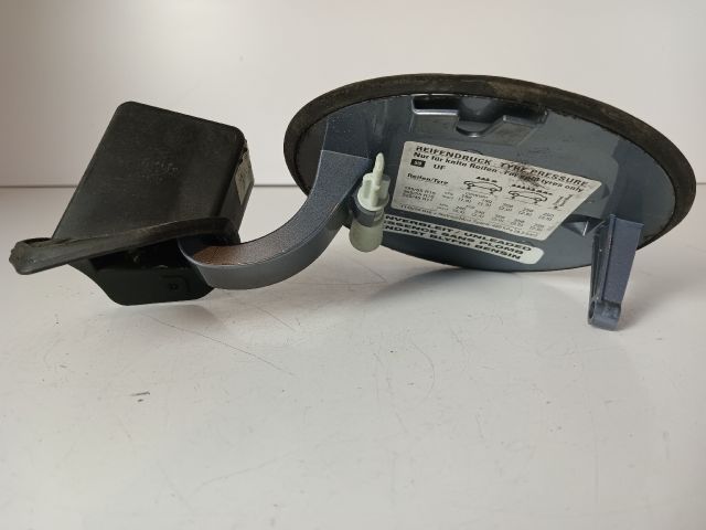 bontott OPEL ASTRA H Tankajtó