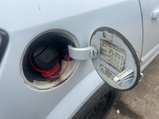 bontott OPEL ASTRA H Tankajtó