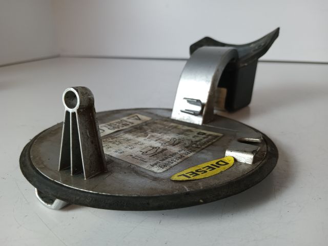 bontott OPEL ASTRA H Tankajtó