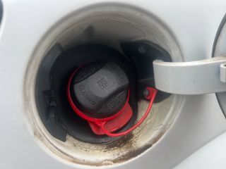 bontott OPEL ASTRA H Tankajtó