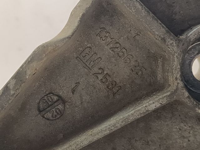 bontott OPEL ASTRA H Tartó Bak